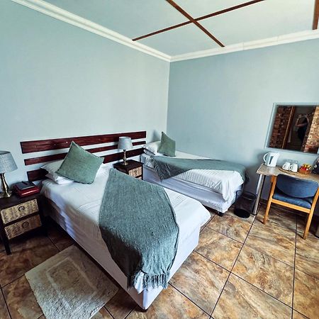 Agros Guest House Kimberley Exterior photo
